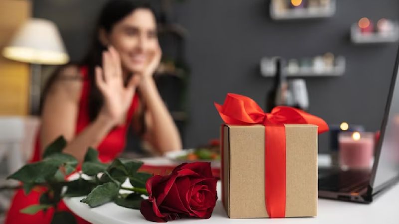Valentine Day Special: Do not give these 5 gifts to your partner even by mistake