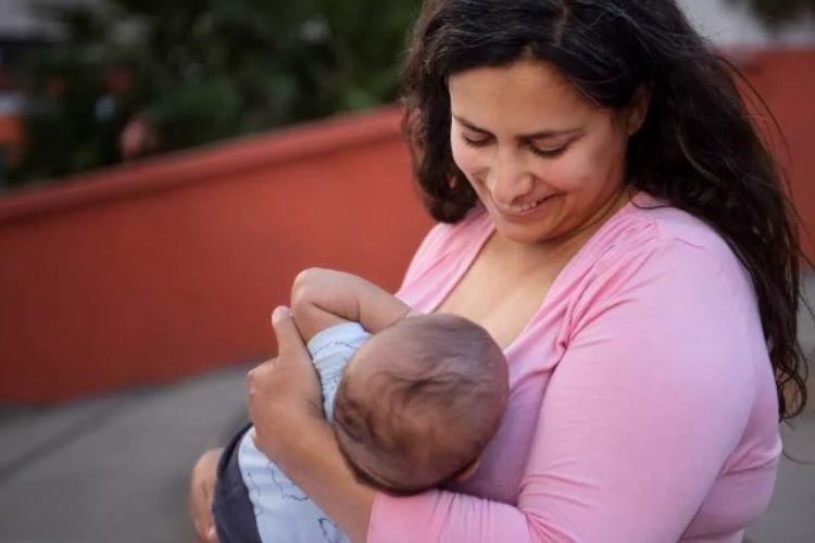 breastfeeding 