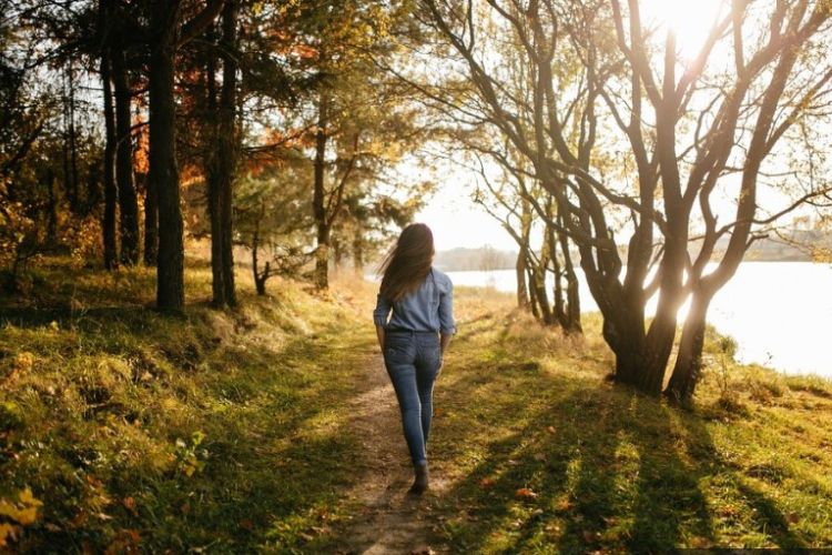 Never forget to warm up before going for a morning walk
