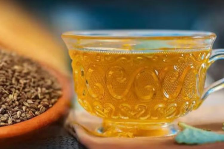 Water of celery and cumin seeds makes the fat stored in the body disappear