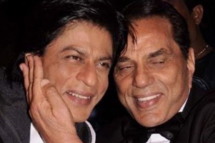 Bollywood's King Khan also posted an emotional post remembering Dharam ji