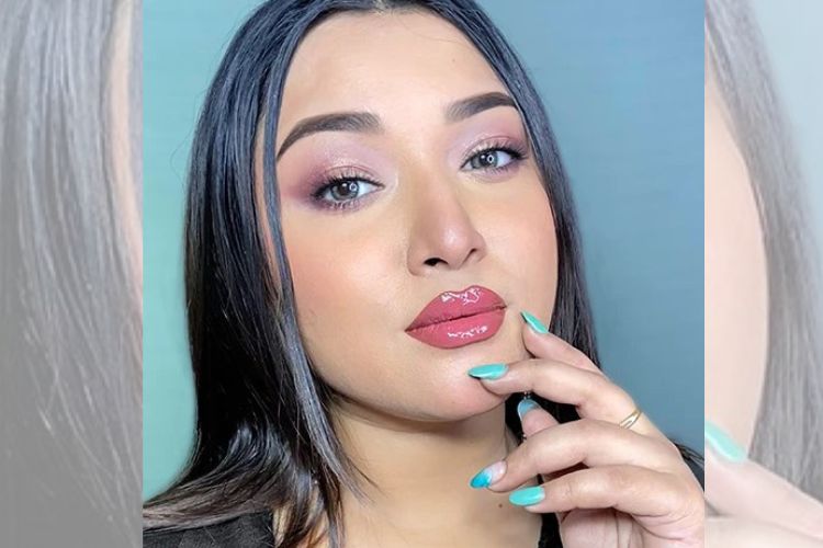 If you want to look stylish in New Year Party